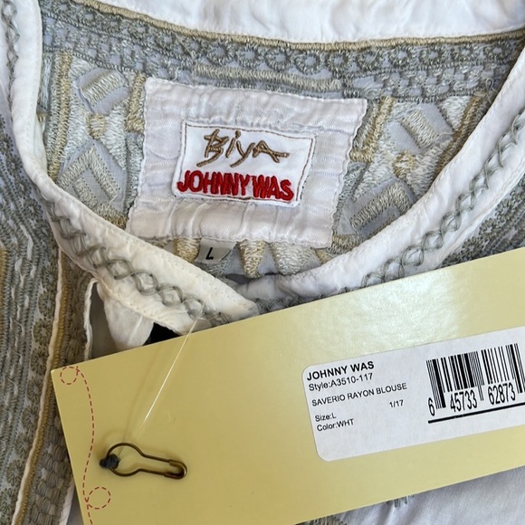 NWT! BIYA Johnny Was Size L white Saverio rayon embroidered top - Picture 10 of 13